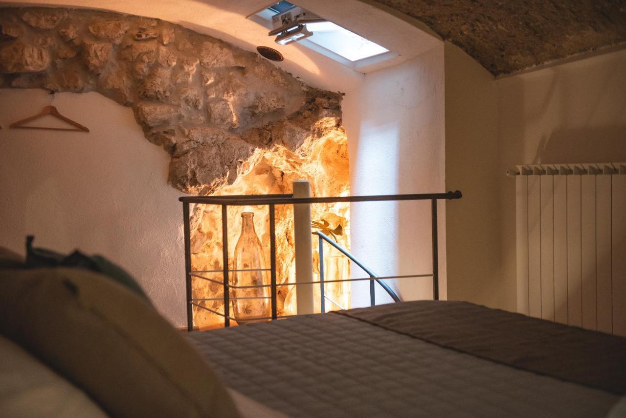 Aurora Medieval House Sermoneta Εξωτερικό φωτογραφία