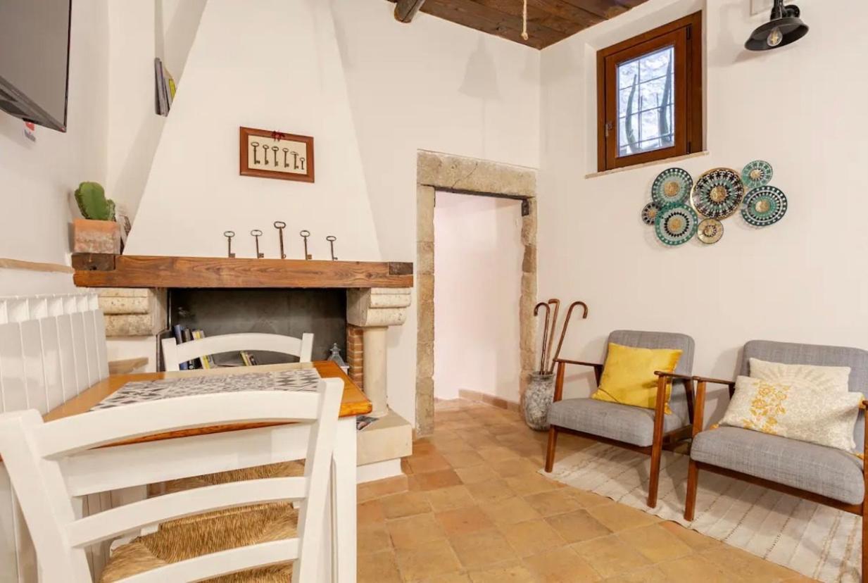 Aurora Medieval House Sermoneta Εξωτερικό φωτογραφία