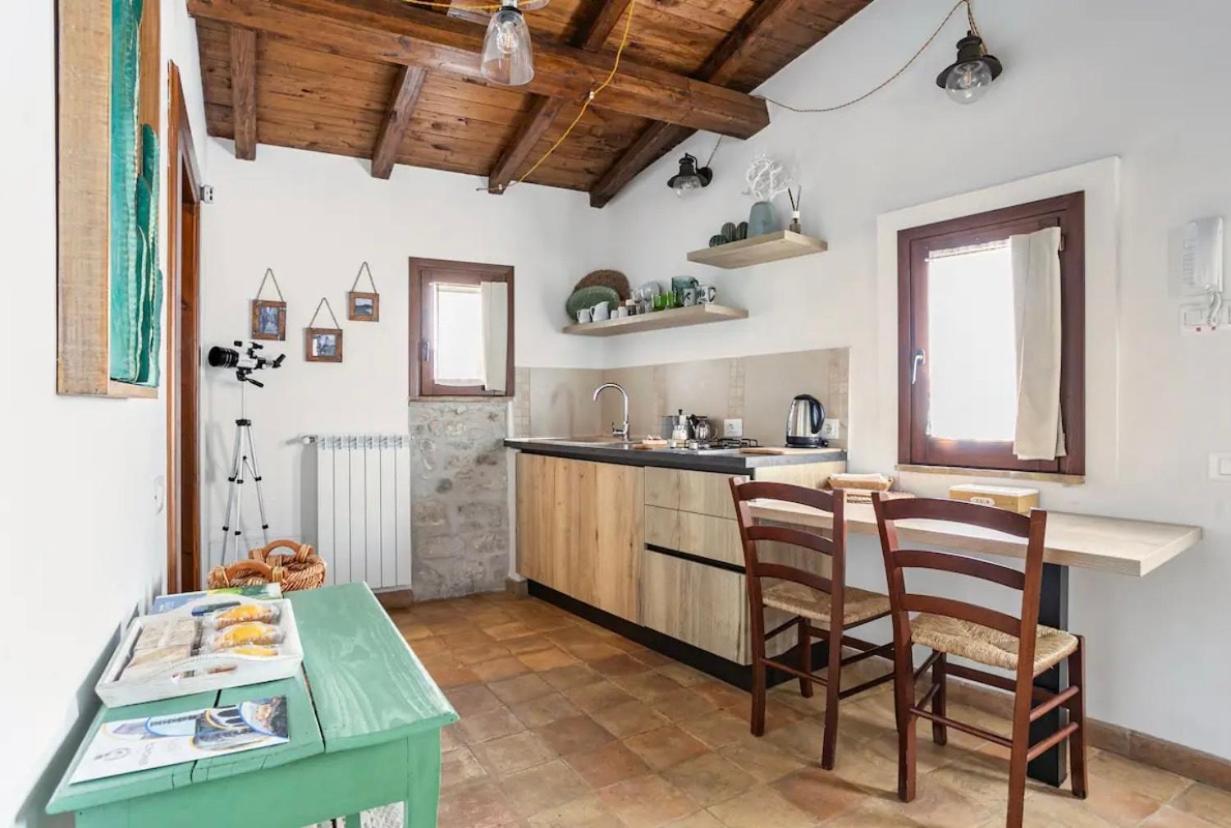 Aurora Medieval House Sermoneta Εξωτερικό φωτογραφία
