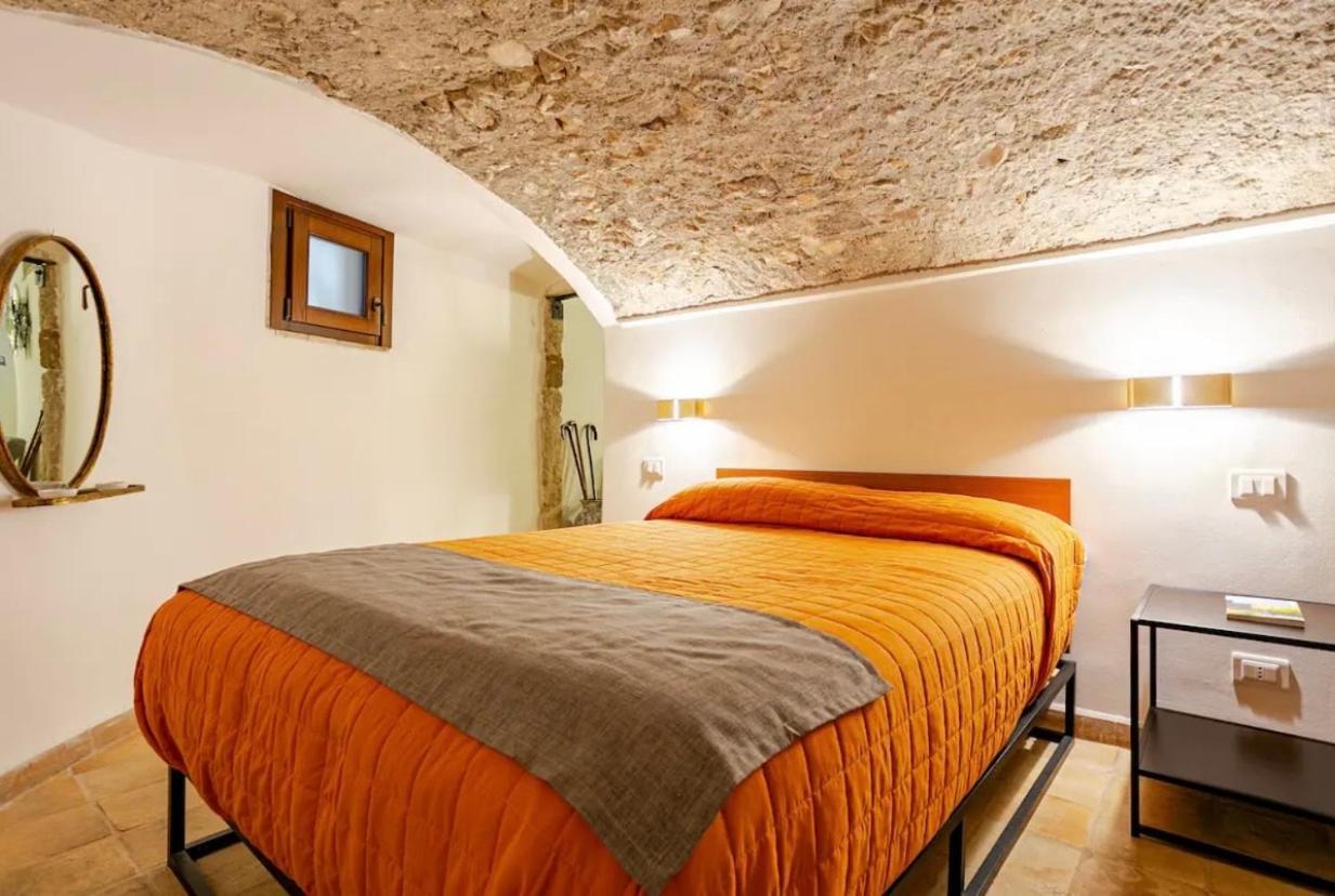 Aurora Medieval House Sermoneta Εξωτερικό φωτογραφία