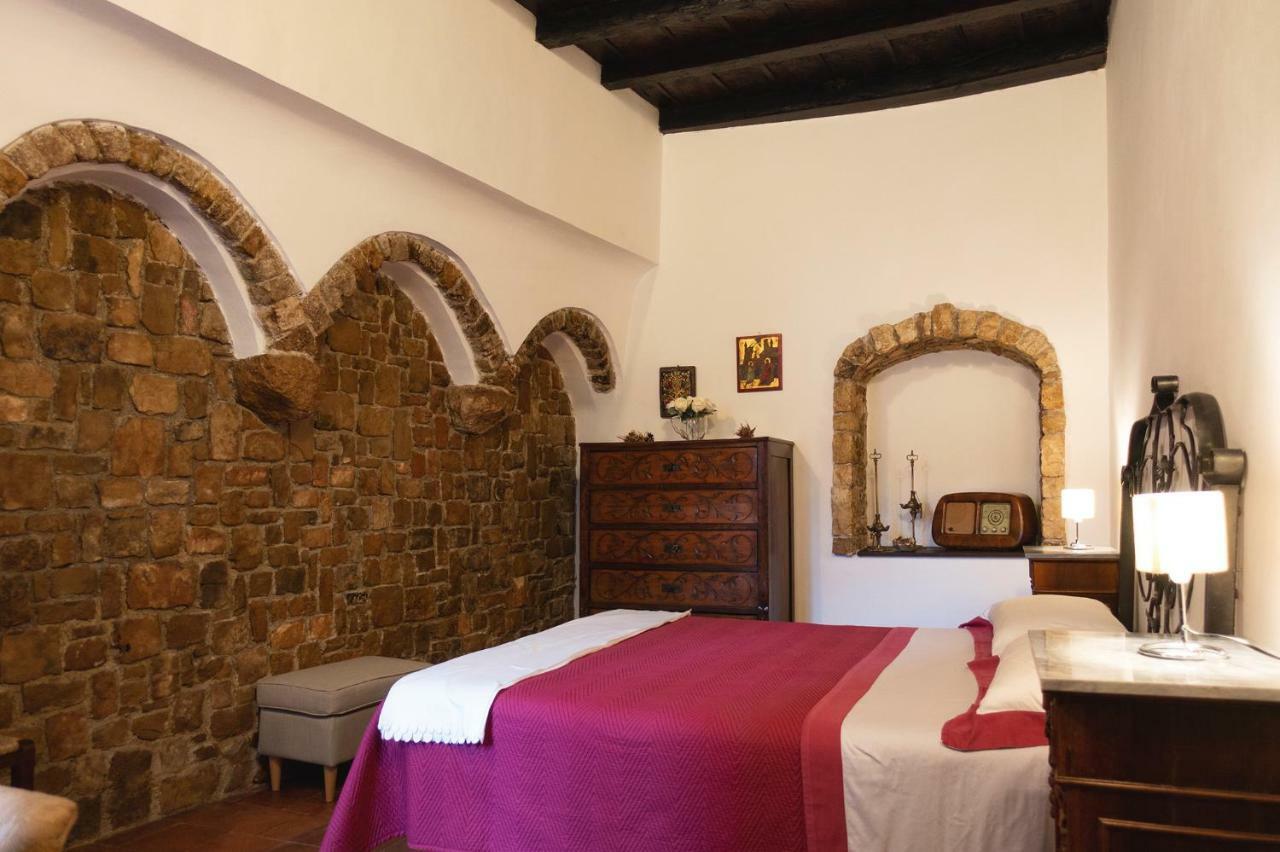 Aurora Medieval House Sermoneta Εξωτερικό φωτογραφία