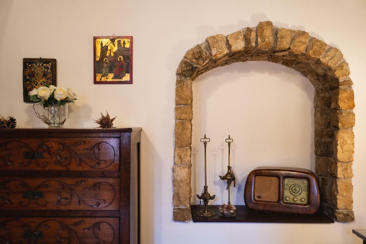 Aurora Medieval House Sermoneta Εξωτερικό φωτογραφία
