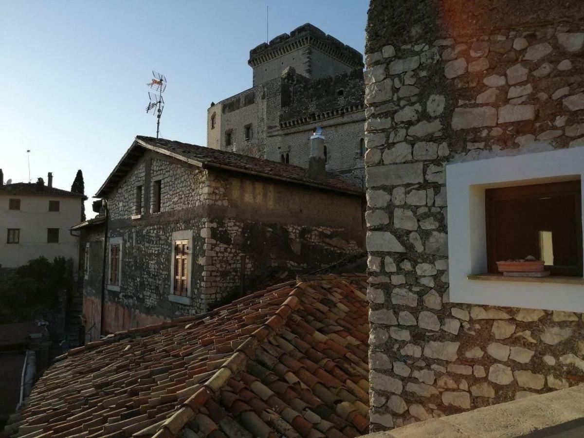 Aurora Medieval House Sermoneta Εξωτερικό φωτογραφία